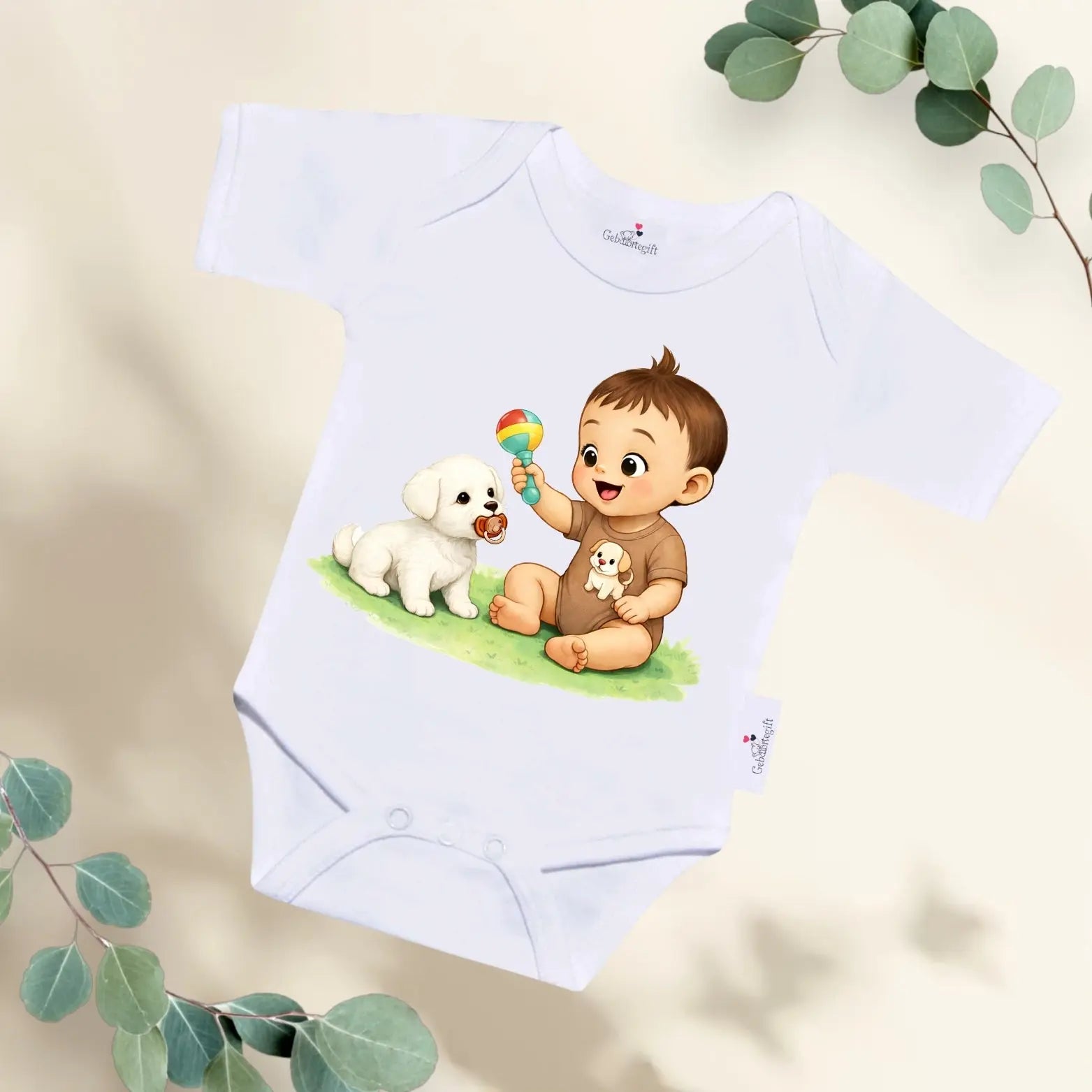 Rompertje Baby speelt met hondje Geboortegift